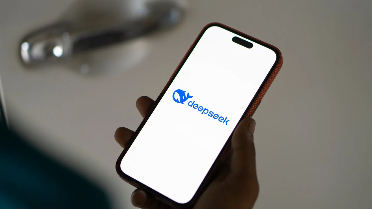 DeepSeek AI Startup Limits Signups Amid Global Demand Surge DeepSeek AI Startup Limits Signups Amid Global Demand Surge