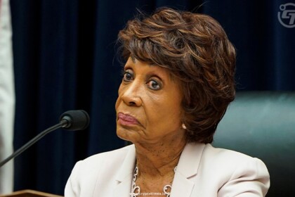Maxine Waters is ‘Deeply Concerned’ about Paypal Stablecoin