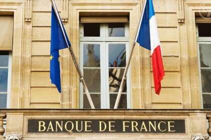 Bank of France Urges Regulation of Crypto Conglomerates