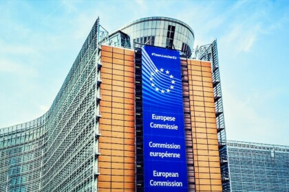 EU Commission Supports Ban On Large-Scale Stablecoins