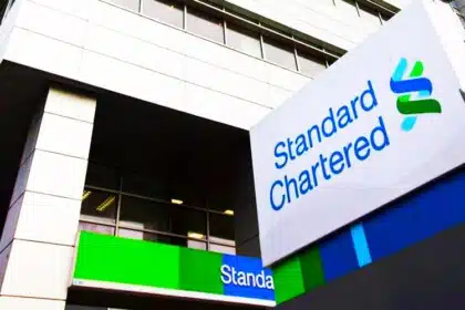 Standard Chartered Analyst Explains why BTC will Suffer more in 2023.
