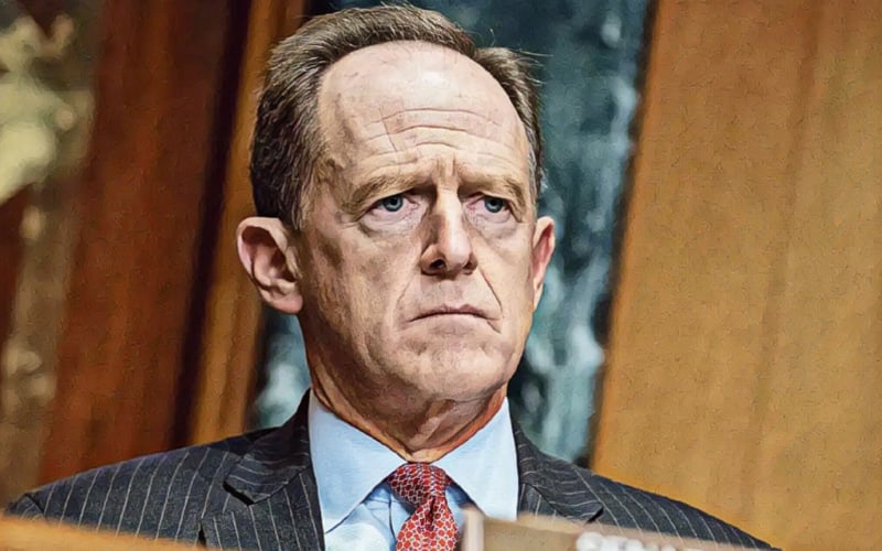 U.S. Senator Pat Toomey Criticizes SEC for Lack of Crypto Regulation