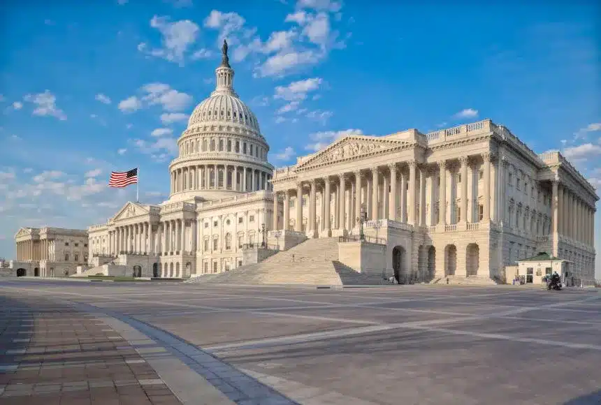 Senate Chair Proposes Combining Stablecoin Bill for Passage