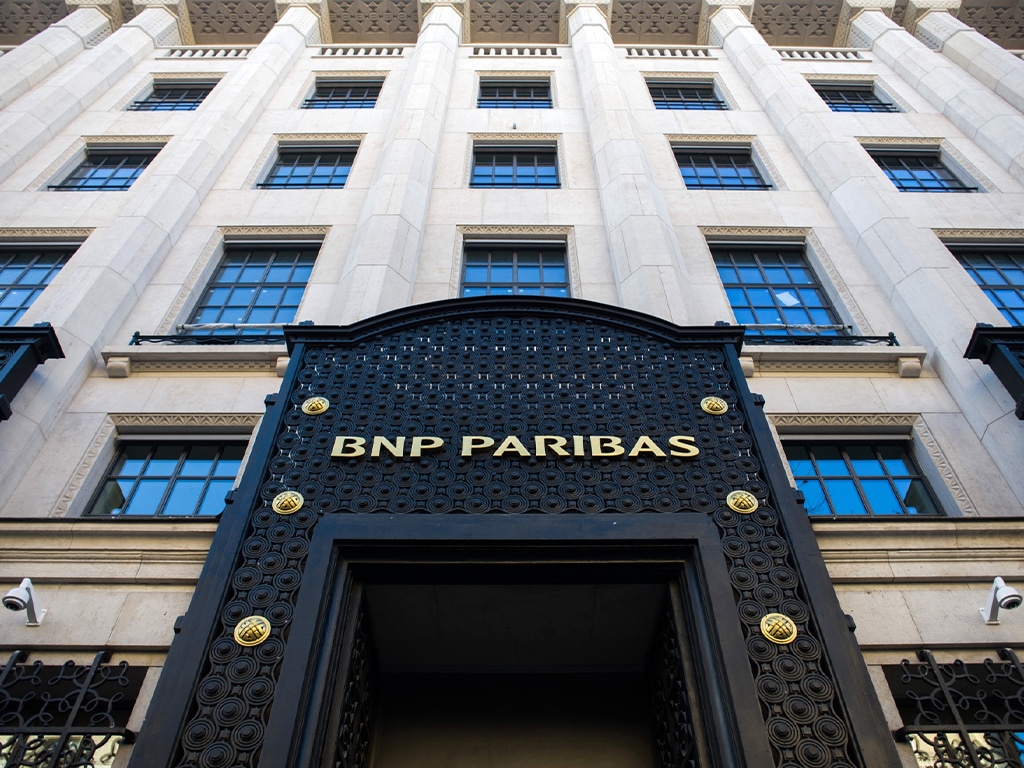 European Banking Giant Embraces BlackRock's Bitcoin ETF