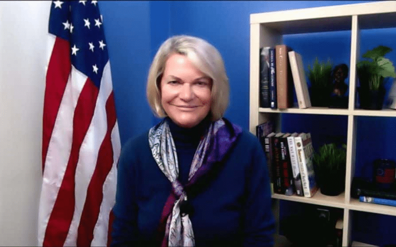 Cynthia Lummis Calls For Crypto Regulatoion