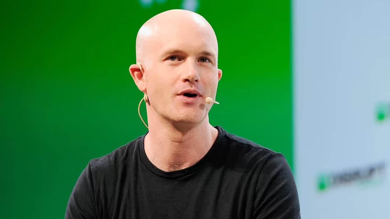 Coinbase CEO Apologizes for Delayed Solana Transactions
