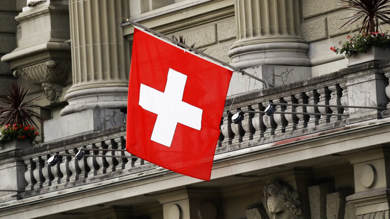 Swiss State Bank has expanded its crypto offerings with ETH staking