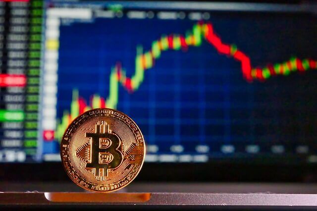 Bitcoin Drops 11%, But Analyst Predicts Massive Comeback Soon