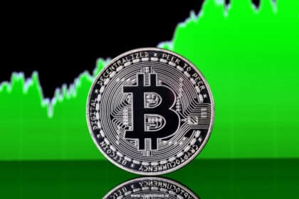 Bitcoin Price Closes Week Above $106K For First Time