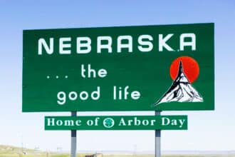 Nebraska Unanimously Passes Bitcoin Mining Restrictions, Awaits Governor’s Signature