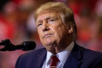 Developer Claims Trump-Linked Crypto Project Stole Funds
