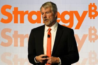 Strategy Acquires Additional 850 Bitcoin, Total Holdings Reach 639,835