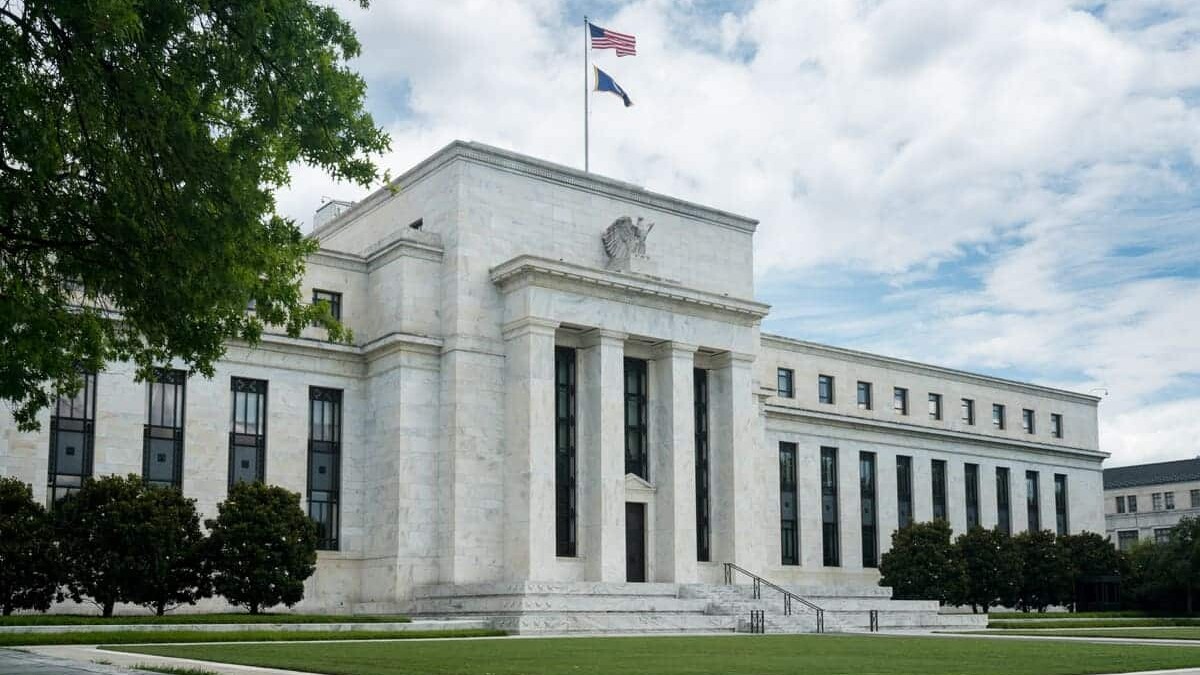 Fed Considers New Account Model for Fintech and Stablecoin Access