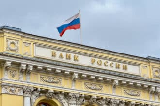 Russia’s Central Bank Enables Selective Banks To Explore Crypto