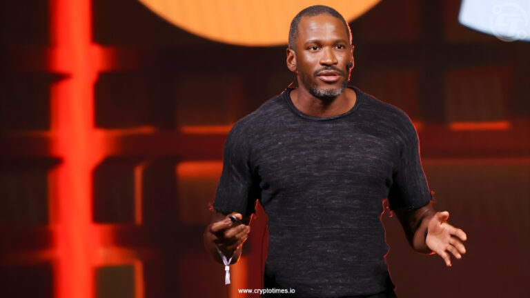 Arthur Hayes Predicts Bitcoin to Stay Above $80K If Liquidity Improves