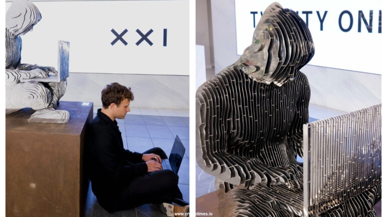 Twenty One Capital Installs Satoshi Statue At NYSE