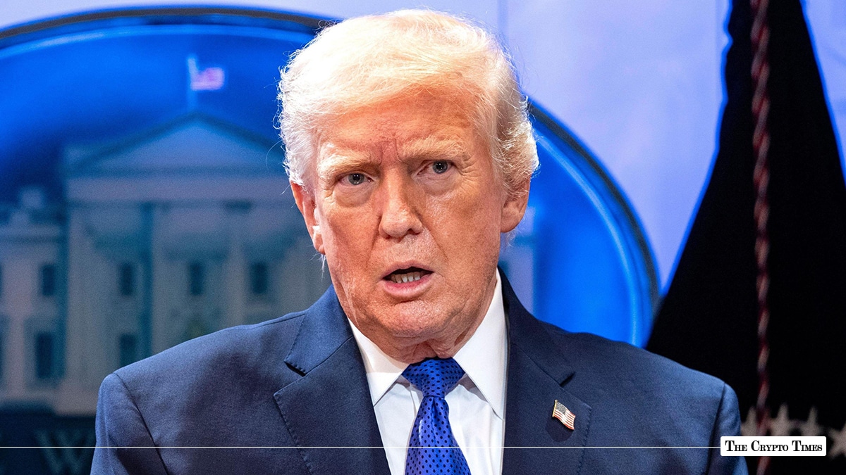 Trump Says Banks Are Threatening GENIUS Act as Coinbase Visits White House