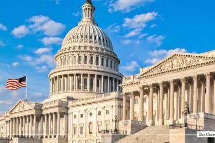 Banks Back CLARITY Act—But Say Stablecoin Loopholes Still Remain