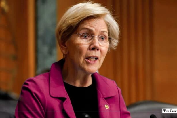 Elizabeth Warren Accuses OCC of Illegal Crypto Bank Charter Approvals