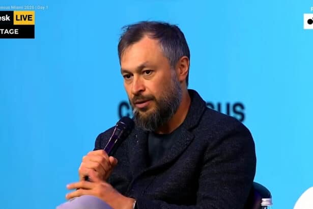 Solana Co-Founder Urges Builders to Rethink Crypto for Mainstream