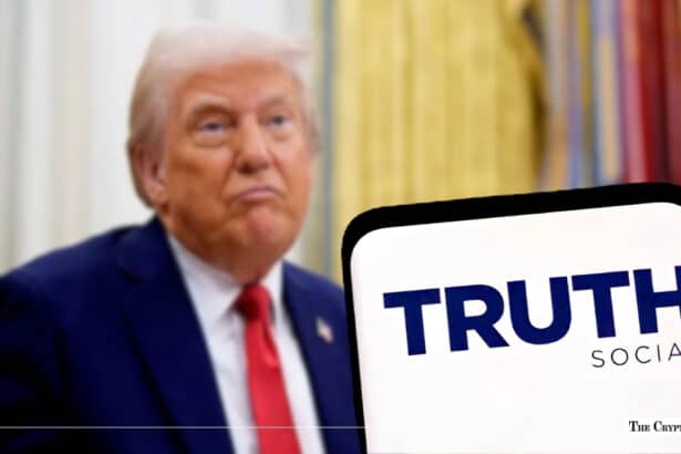 Trump-Linked Truth Social Withdraws Bitcoin ETF Plans Amid Fierce Fee Wars