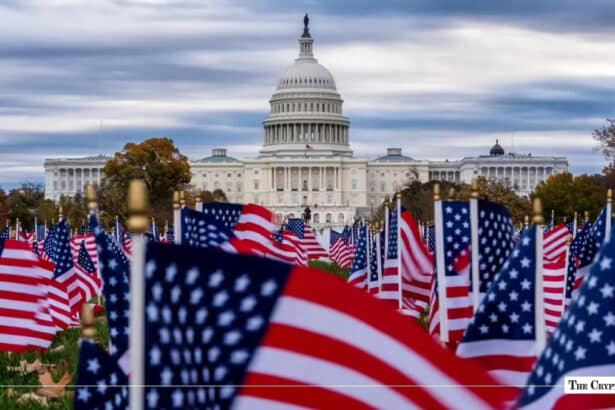 US Government Transfers Seized LINK, UNI, and CRO to Coinbase_
