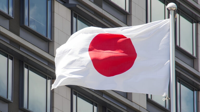 Japan Tests Retail Yen Stablecoin Payments Through Lawson Pilot