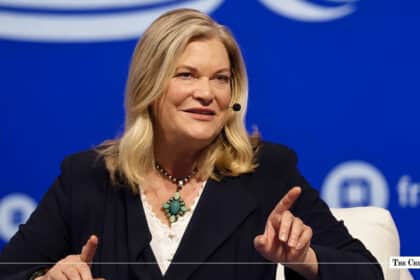 Sen. Lummis Rebuts Warren, Defends CLARITY Act on Crypto Sanctions