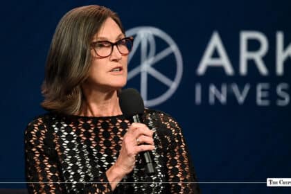Cathie Wood's ARK Invest Buys $22.5M Block Stock, Sells Bullish (BLSH) & Trims SpaceX
