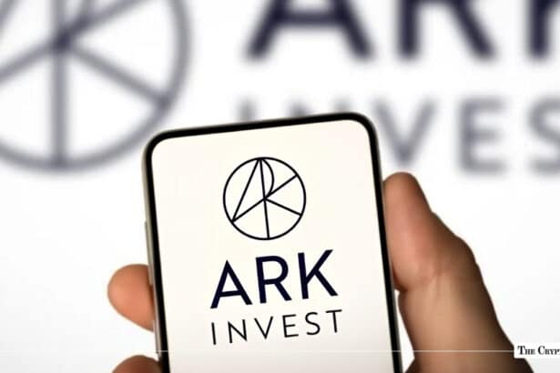 Cathie Wood’s ARK Invest Buys $9.4M in Coinbase and Circle, Dumps $33M of Roblox & AMD