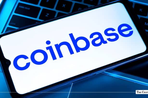 Coinbase Stock Jumps 11% as Derivatives Expansion Gains Attention