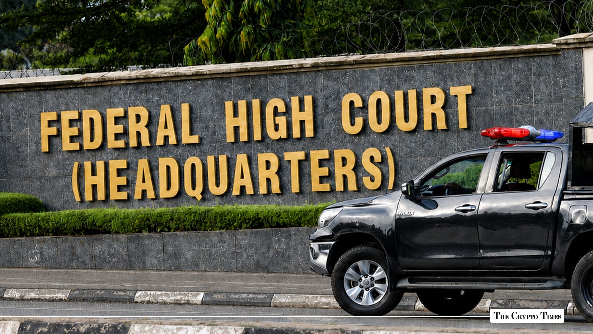 Federal High Court headquarters in Abuja with police vehicle