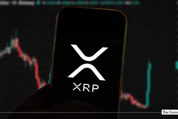 XRP Price Surges 18% Overnight: Short Squeeze, Whales, and Trump Meeting Fuel Rally 