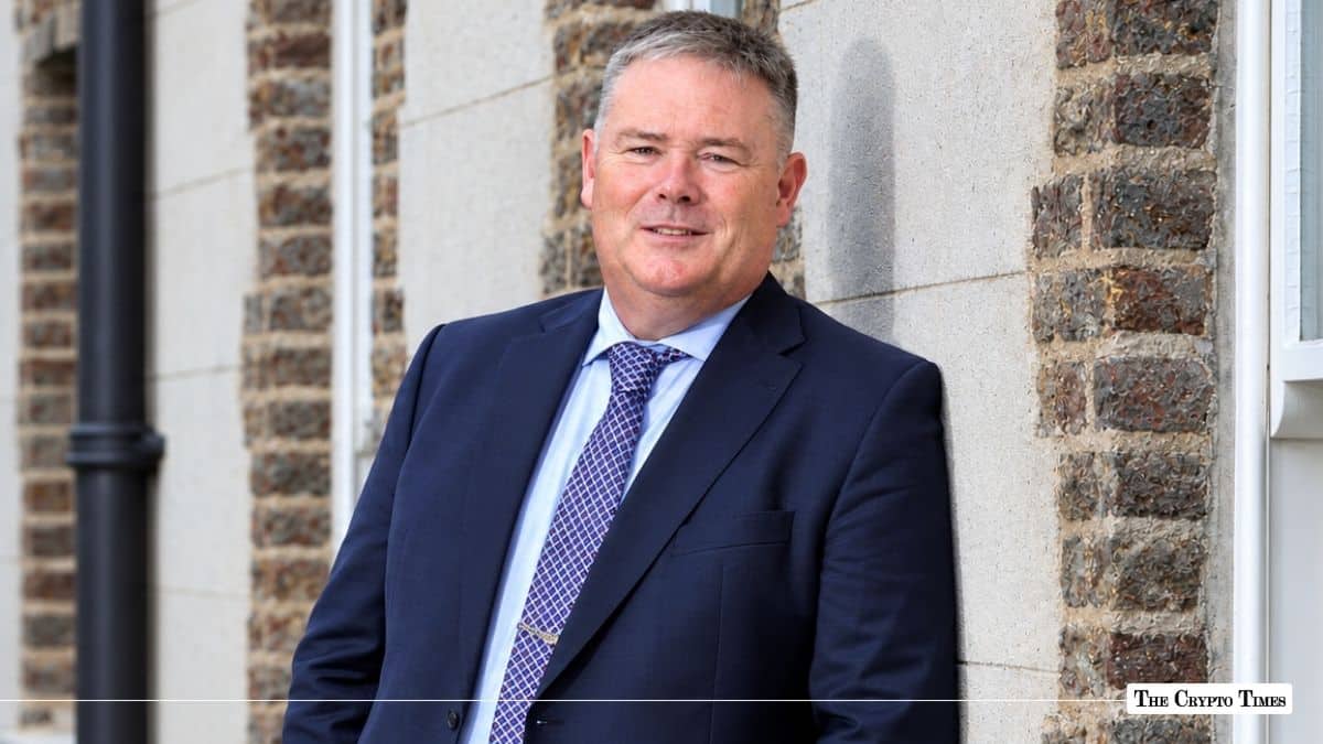 Ireland Criminal Assets Bureau Finds Crypto Keys, Cash in Private Vaults