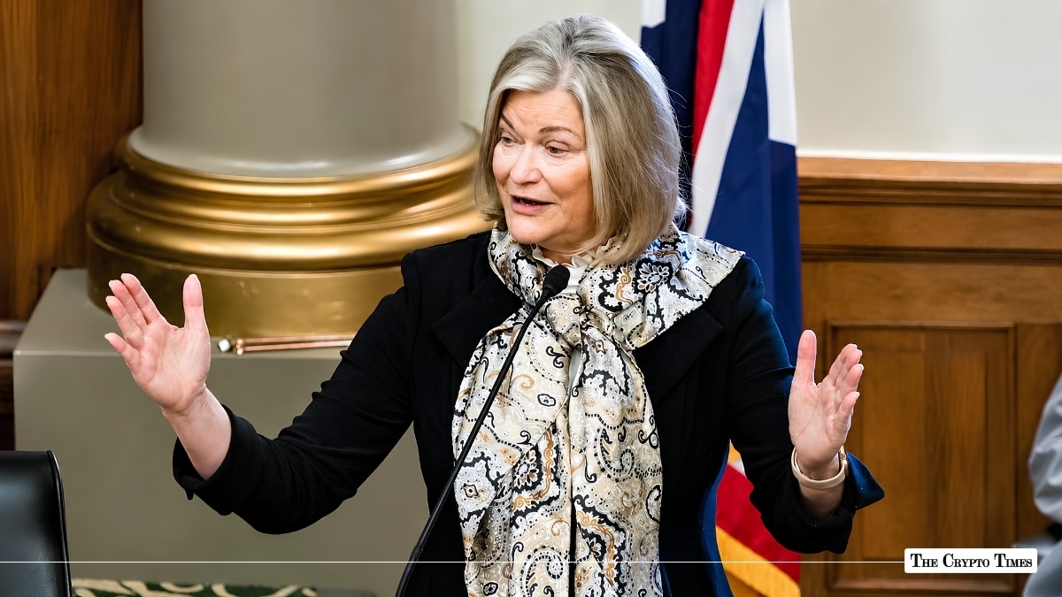 Lummis Says CLARITY Act Could Protect Crypto Users From Exchange Failures