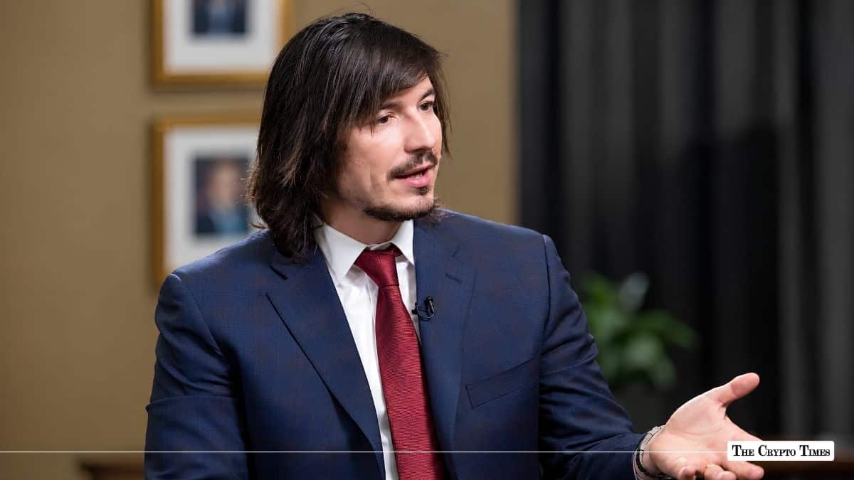 Robinhood CEO Defends Stock Tokens After AMC Criticism 