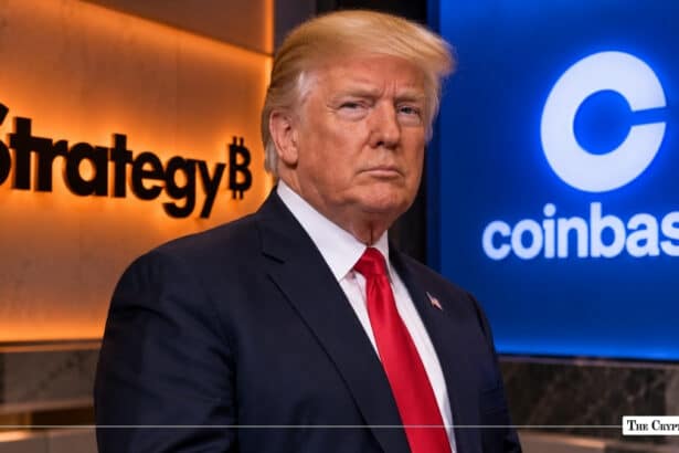 Donald Trump positioned between Strategy and Coinbase company logos