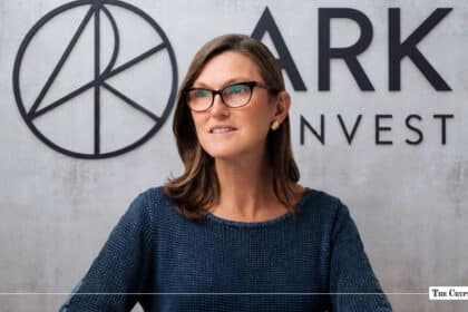 Cathie Wood’s ARK Invest Dumps $21.7M Robinhood Stock, $4.7M SpaceX & Trims Bitcoin ETF